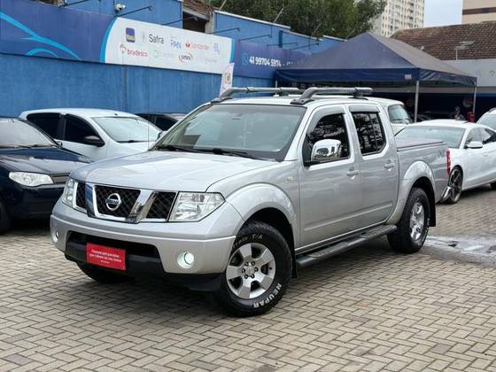 NISSAN FRONTIER 2.5 LE 4X4 CD TURBO ELETRONIC DIESEL 4P AUTOMÁTICO NISSAN FRONTIER 2.5 LE 4X4 CD TURBO ELETRONIC DIESEL 4P AUTOMÁTICO